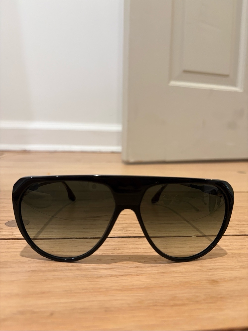 Victoria Beckham Black Aviator-Style Women's Sunglasses